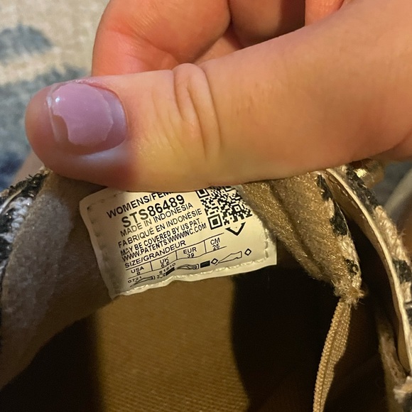 Sperry’s - Picture 3 of 4